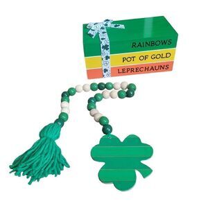 Hand crafted st patty tiered tray set